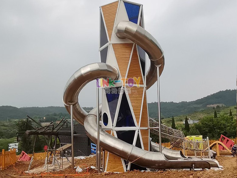 木質(zhì)滑梯廠家